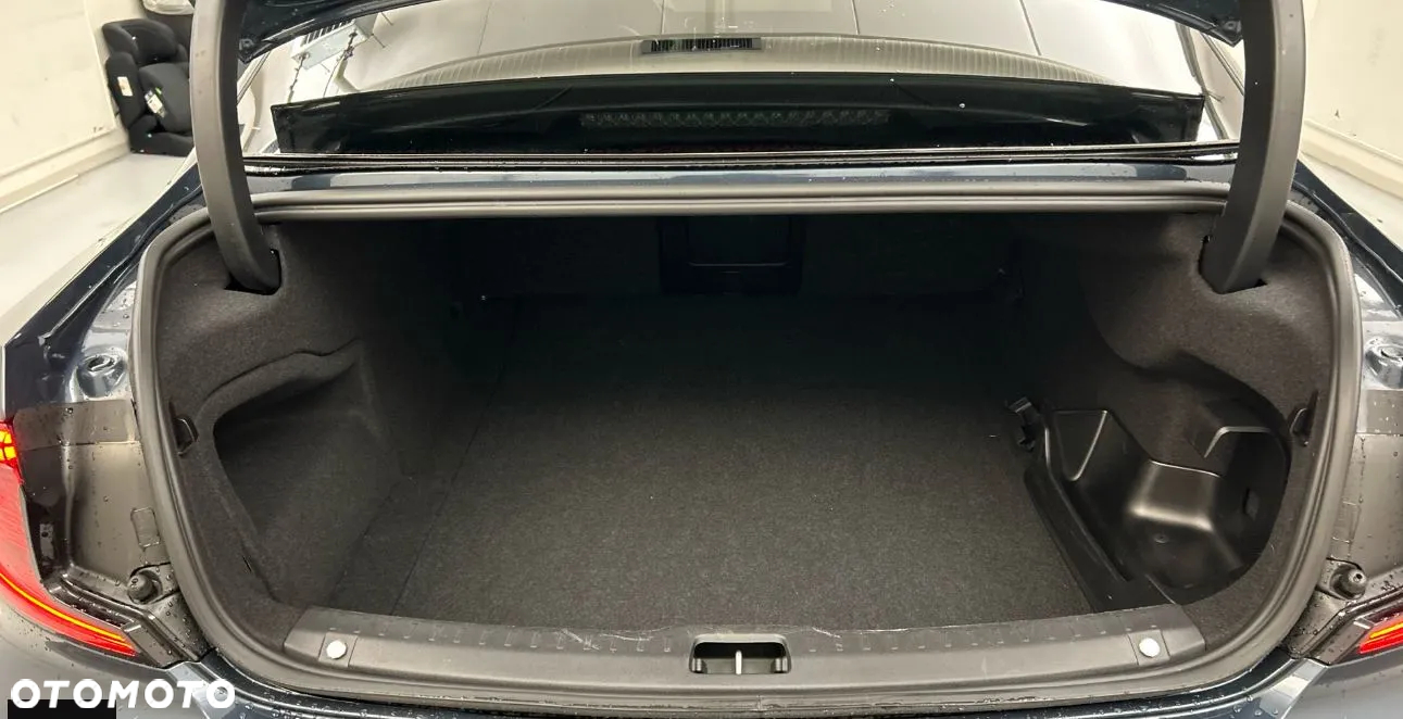 Volvo S90 T8 AWD Plug-In Hybrid Ultimate Dark - 24