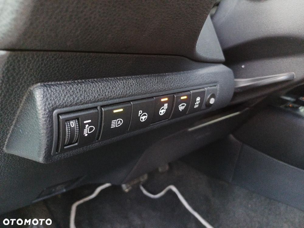 Toyota Corolla 2.0 Hybrid Selection - 24