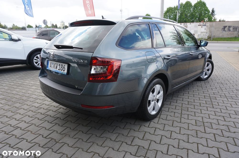 Skoda Octavia 2.0 TDI DSG Soleil - 4