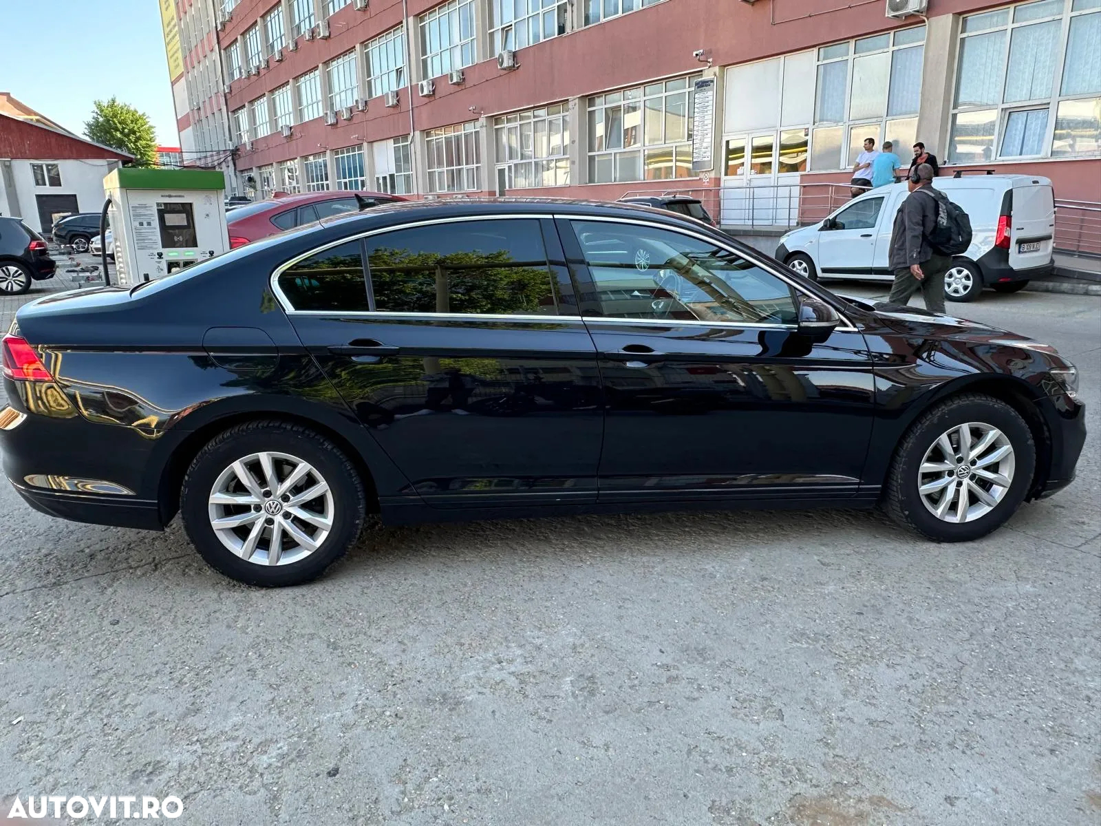 Volkswagen Passat - 5