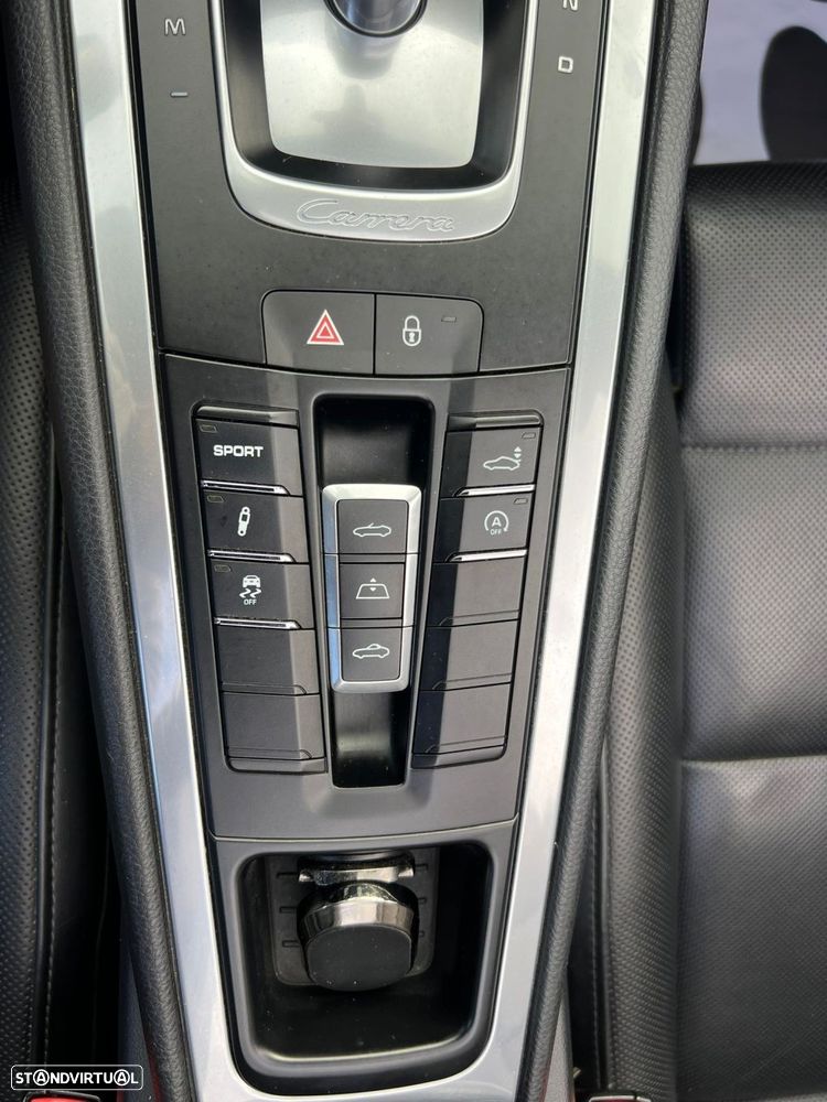 Porsche 911 Série F - 32