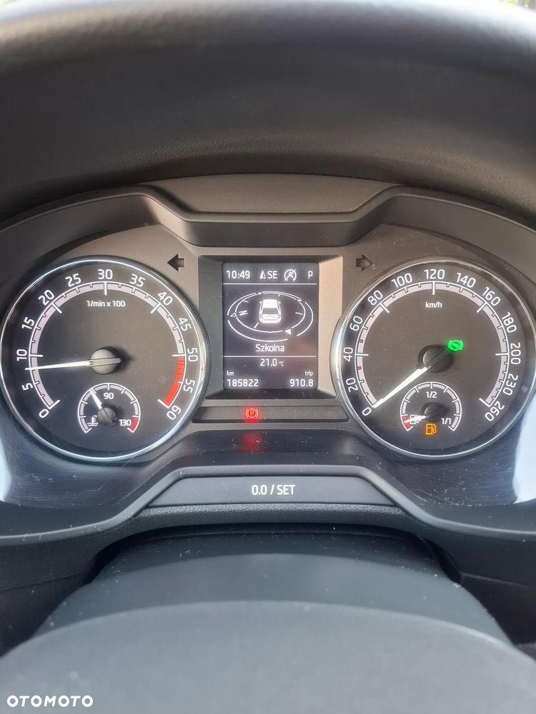 Skoda Octavia 2.0 TDI DSG Ambition - 10