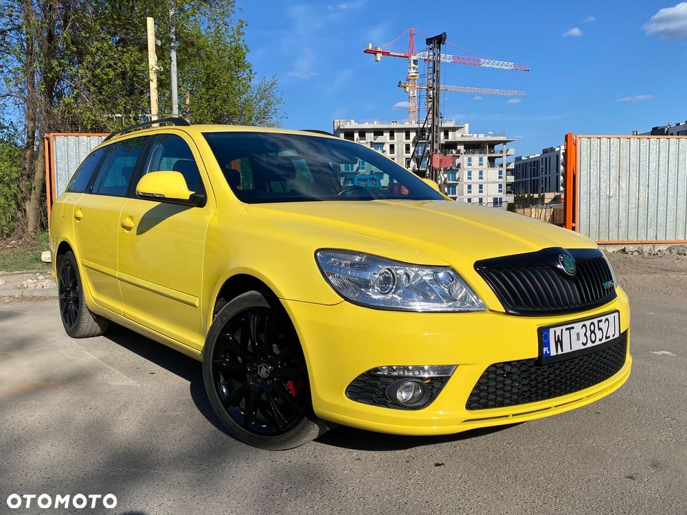 Skoda Octavia 2.0 TDI CR DPF DSG RS - 8