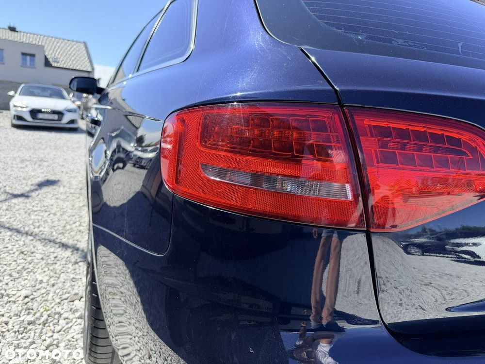 Audi A4 Avant 2.0 TDI DPF Attraction - 9