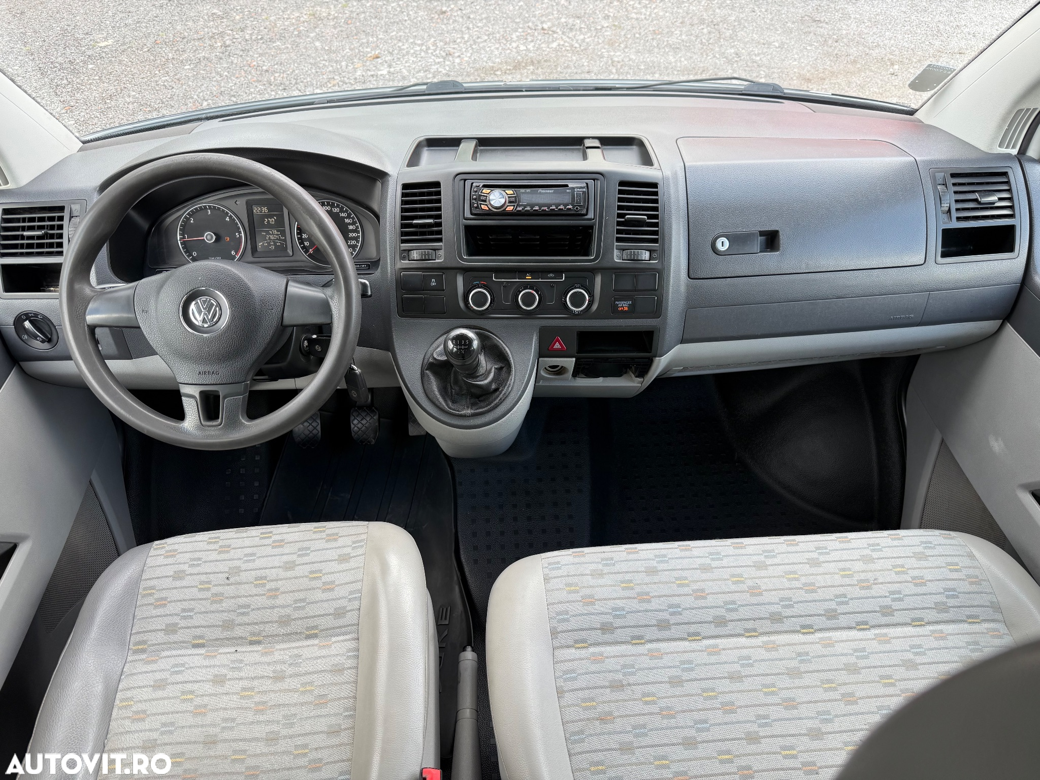 Volkswagen Transporter T5 Doka Kurz Comfortline - 6