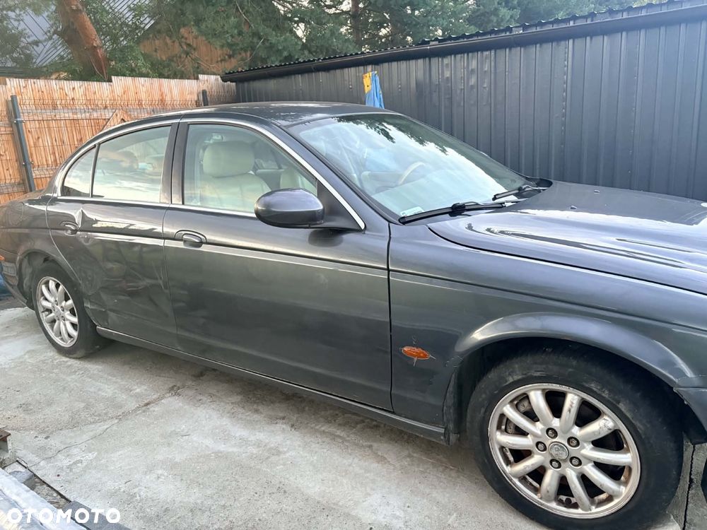 Jaguar S-Type - 3