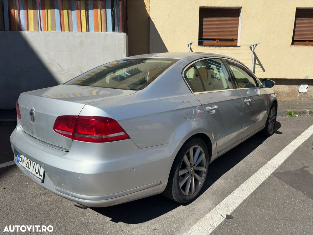 Volkswagen Passat - 13