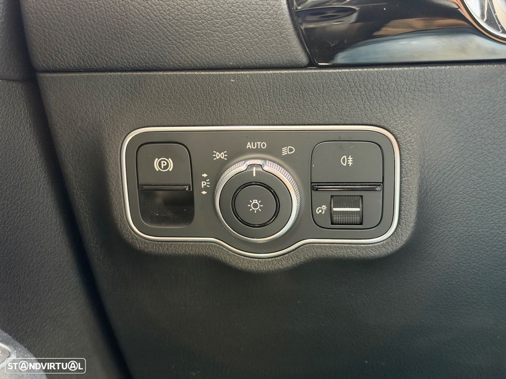 Mercedes-Benz B 180 d 7G-DCT AMG Line - 27
