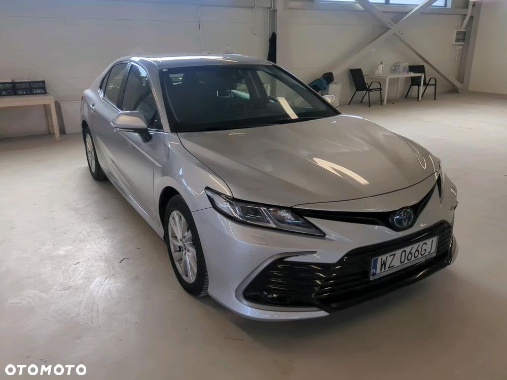 Toyota Camry - 2