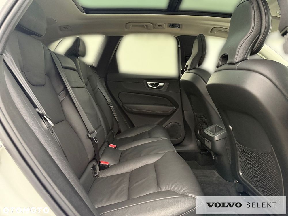 Volvo XC 60 - 30