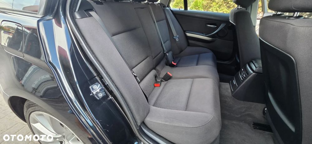 BMW Seria 3 320d DPF - 34