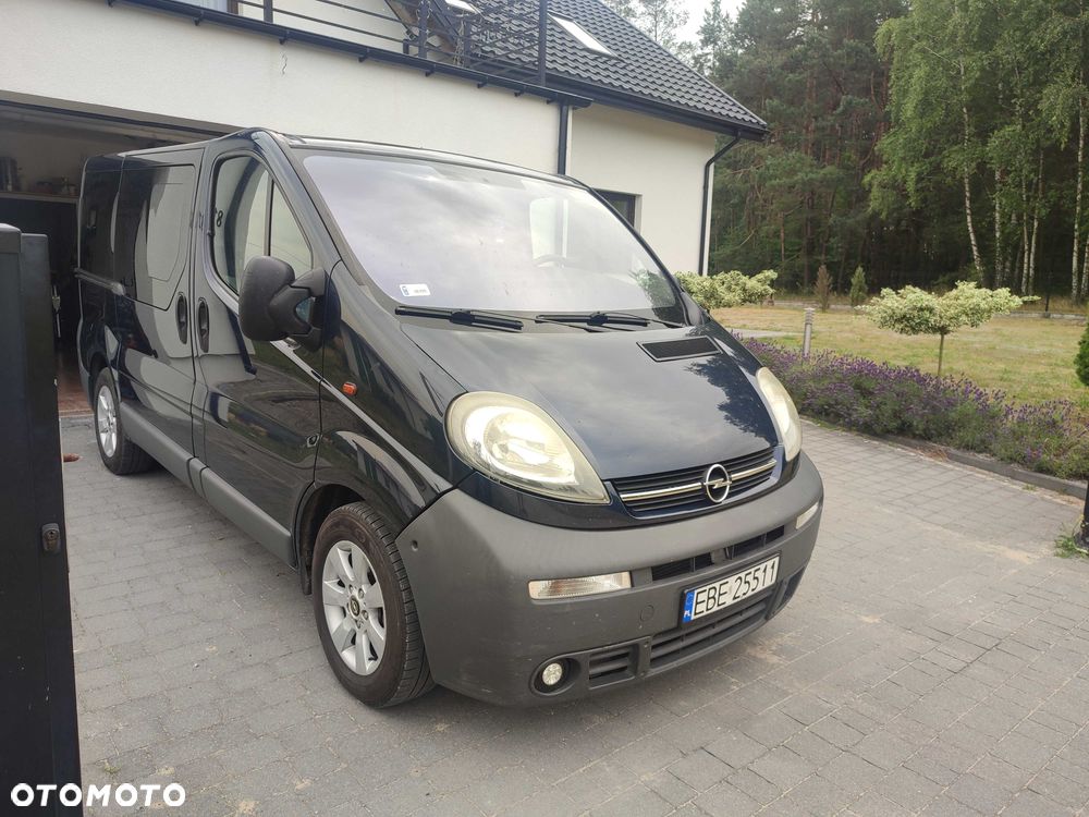 Opel Vivaro - 1