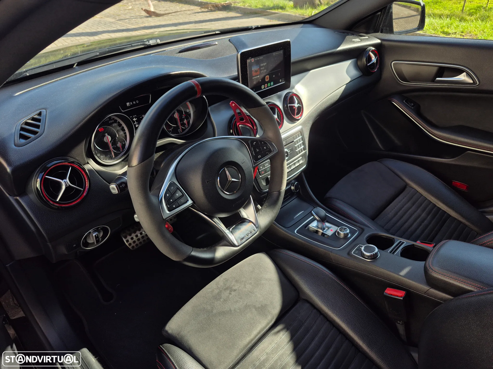 Mercedes-Benz CLA 45 AMG - 13