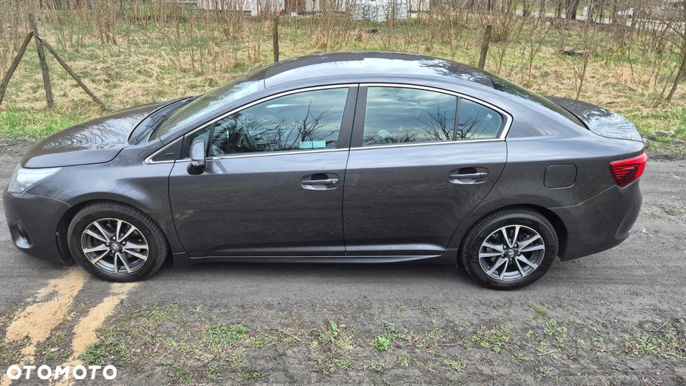 Toyota Avensis 2.0 Premium MS - 4