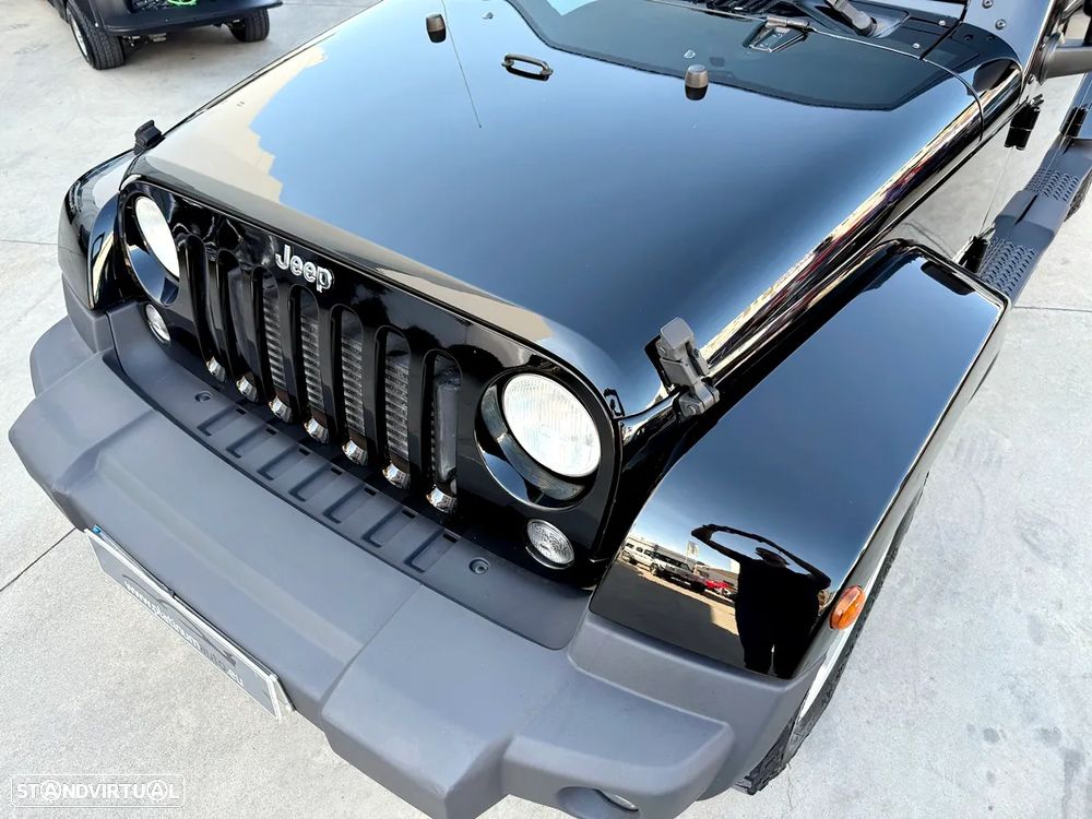 Jeep Wrangler Unlimited 2.8 CRD ATX Sahara Adventure Edition - 53