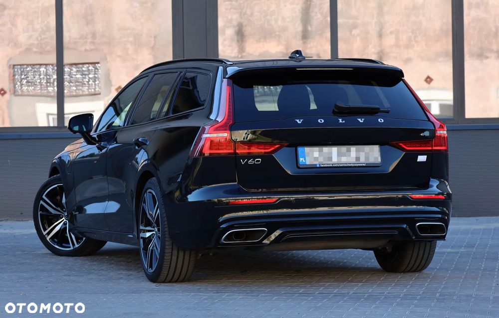 Volvo V60 T6 AWD Recharge Geartronic RDesign - 4