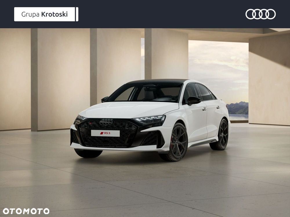 Audi RS3 Limousine - 1