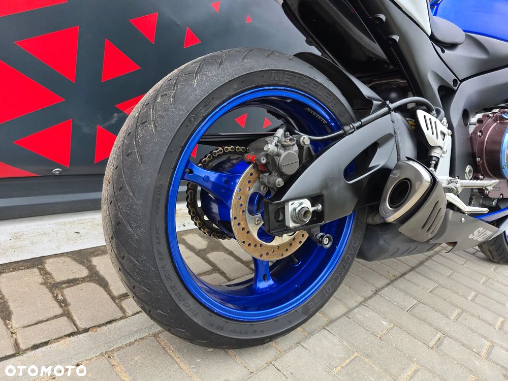 Suzuki GSX-R - 19