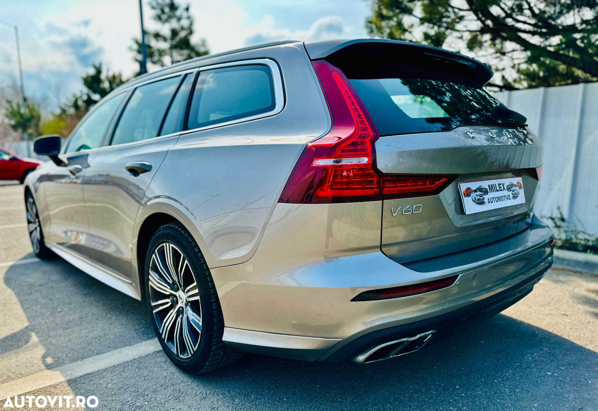 Volvo V60 T5 Geartronic Momentum - 3