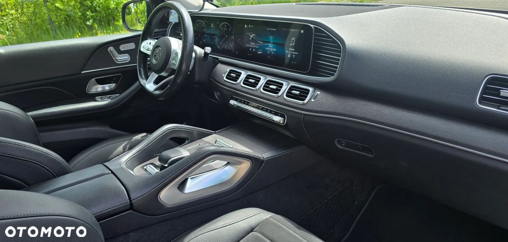 Mercedes-Benz GLE - 38