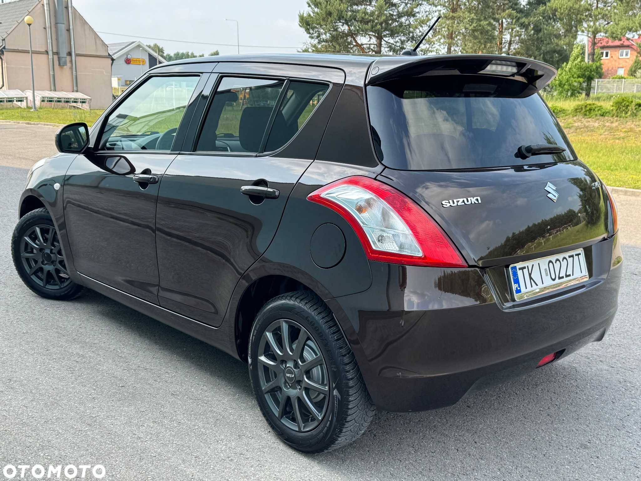 Suzuki Swift 1.2 Premium - 4