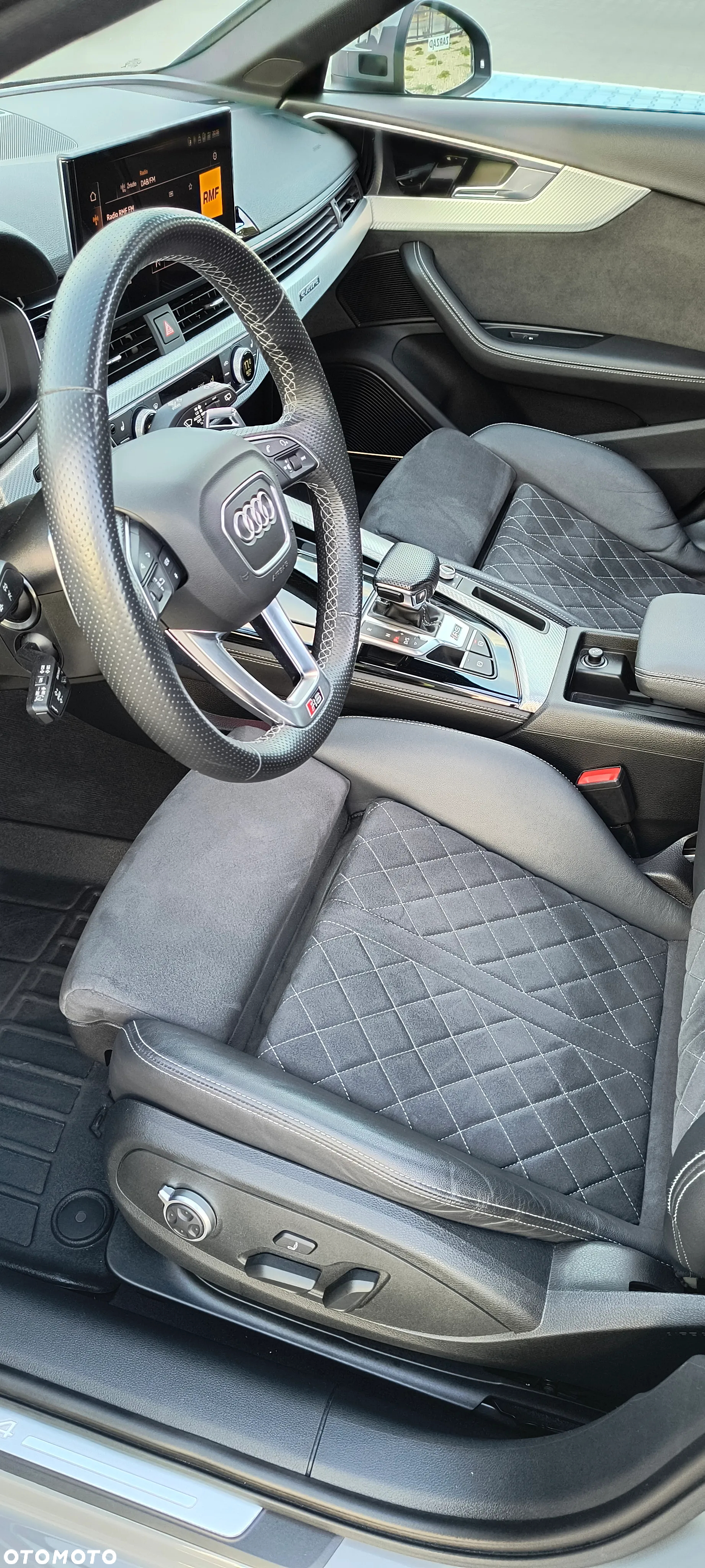 Audi RS4 TFSI Quattro Tiptronic - 12