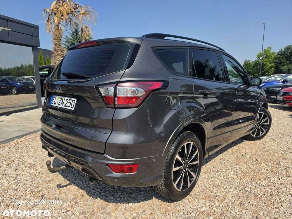 Ford Kuga 1.5 EcoBoost 2x4 ST-Line - 23
