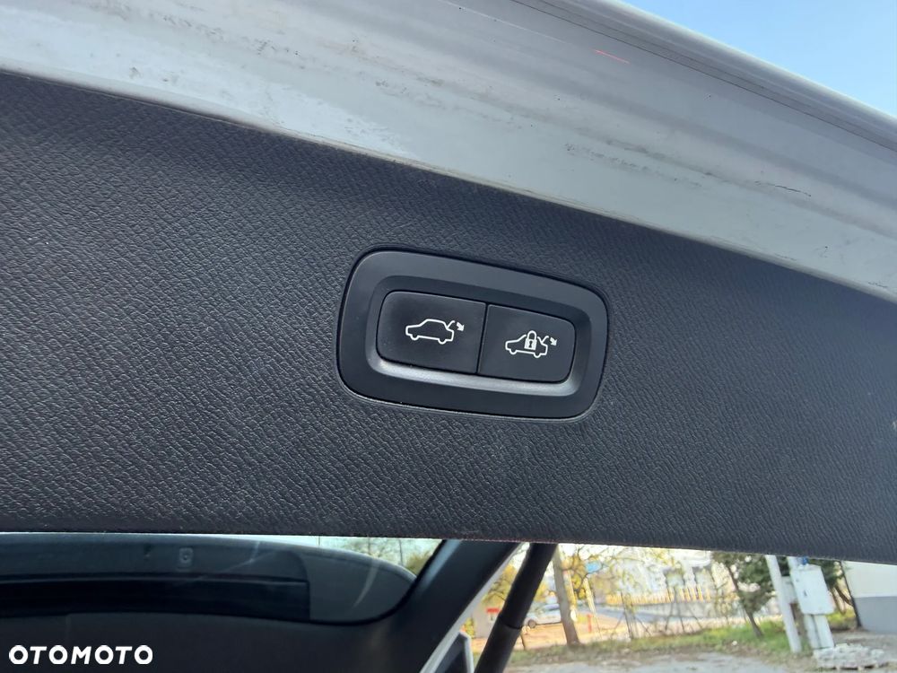 Volvo XC 90 - 11