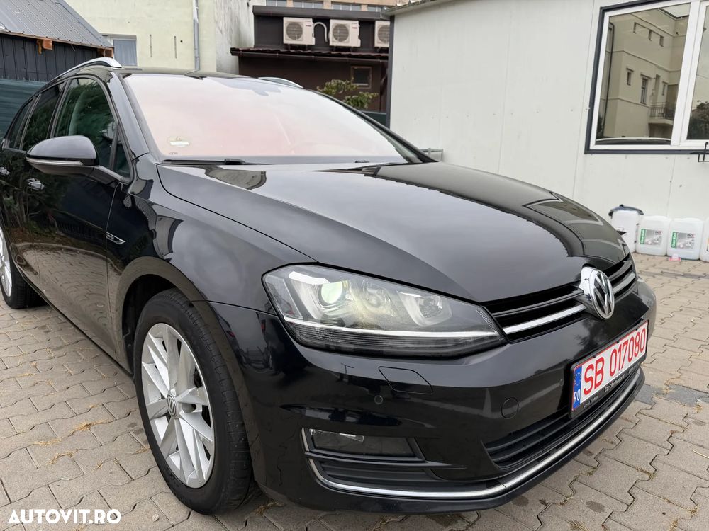 Volkswagen Golf - 6