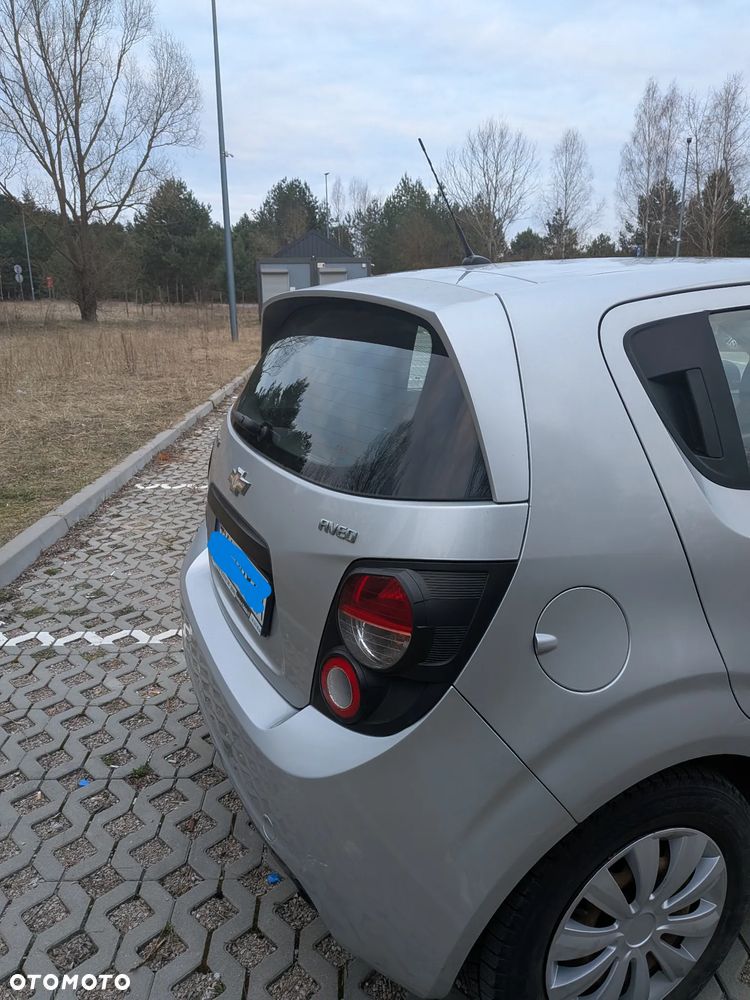 Chevrolet Aveo 1.2 LS - 4