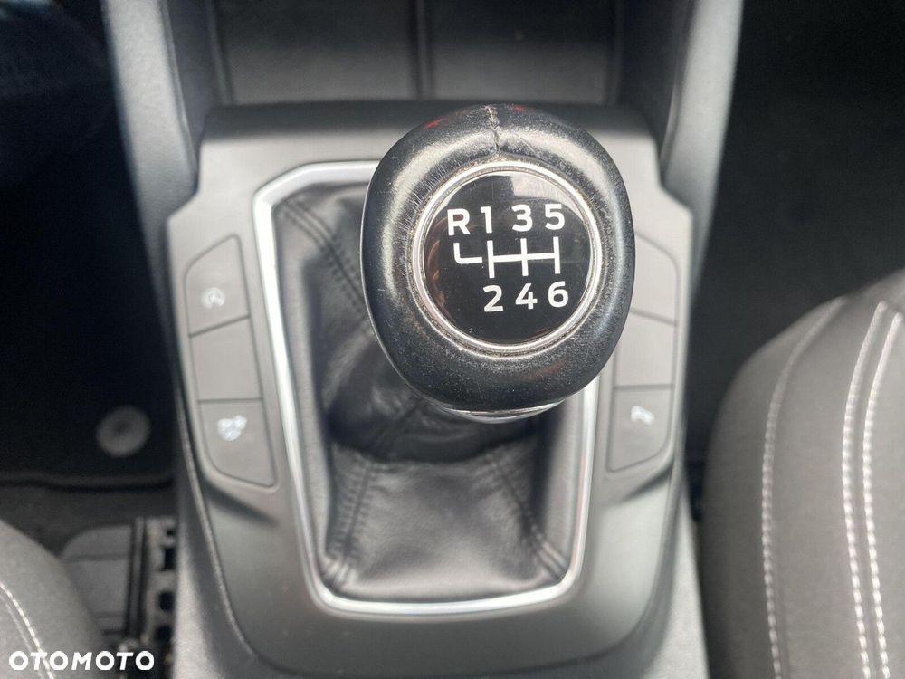 Ford Kuga - 21