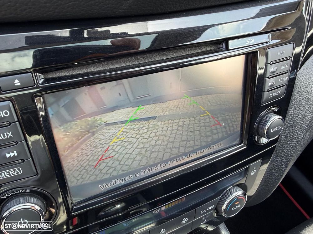 Nissan Qashqai 1.5 dCi N-Connecta Business - 17