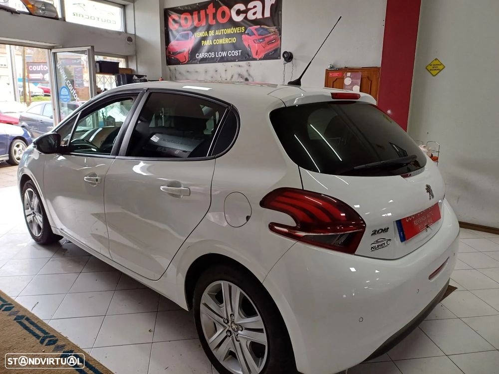 Peugeot 208 PureTech 82 Start & Stop Style - 4