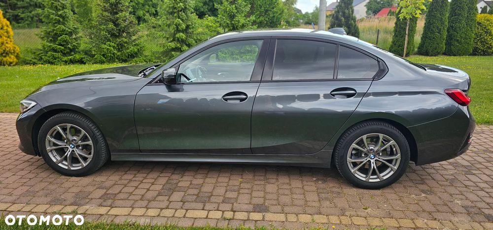 BMW Seria 3 320i xDrive Sport Line - 21