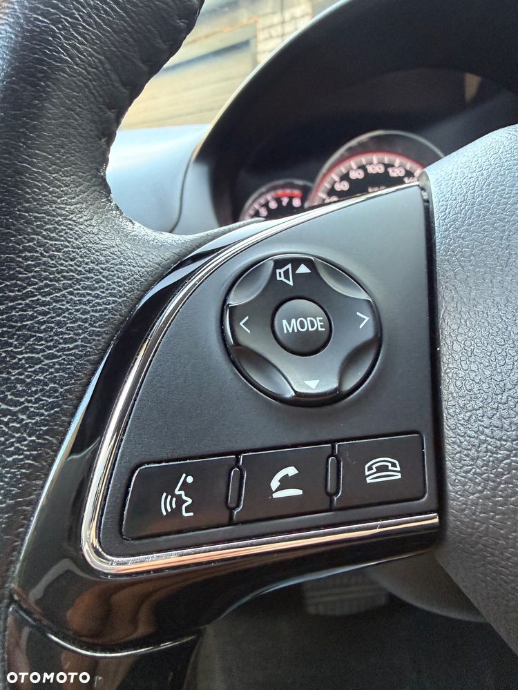 Mitsubishi Space Star 1.2 AS&G Instyle CVT - 13