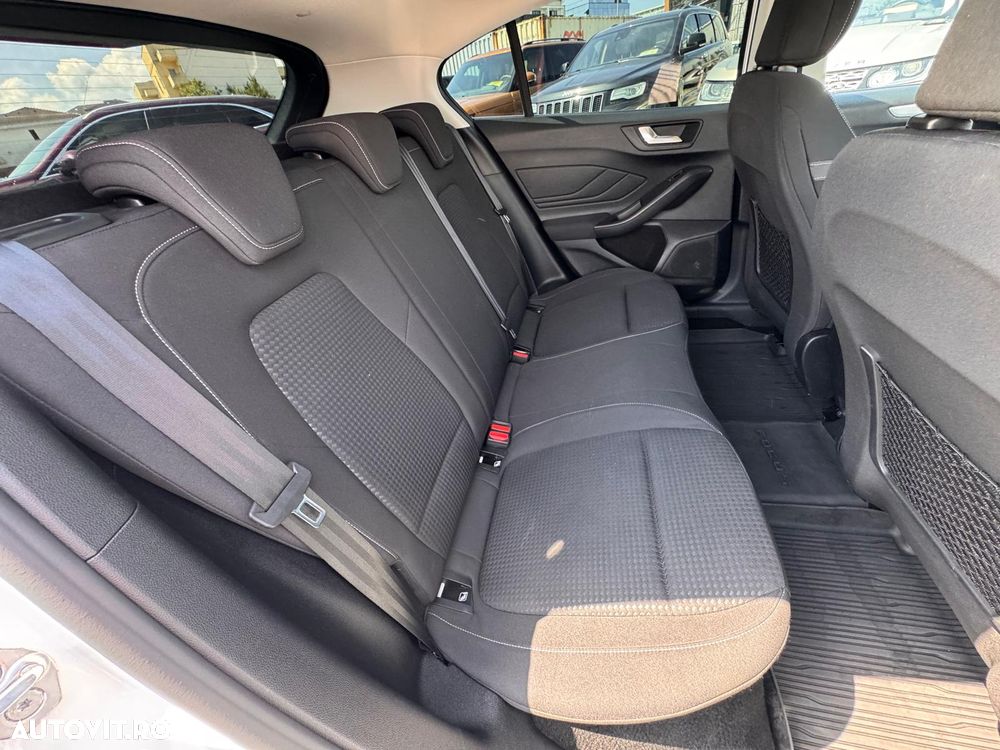 Ford Focus 1.5 EcoBlue Trend - 14