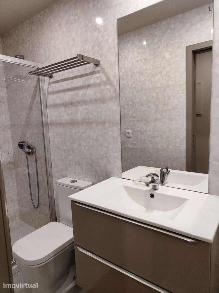 Apartamento com 1 quartos - localizado em Santo Ildefonso Porto - Grande imagem: 5/9