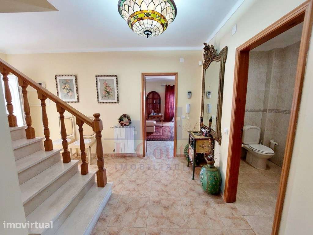 Moradia Geminada T4 com terreno | Entre a Cidade e a Praia - Grande imagem: 5/29