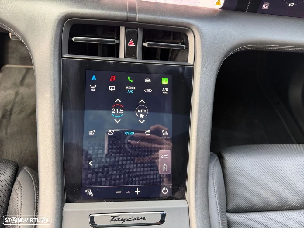 Porsche Taycan Turbo S - 16