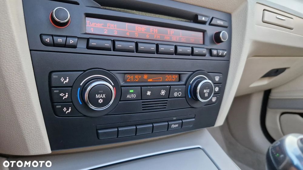 BMW Seria 3 320d DPF Cabrio - 15