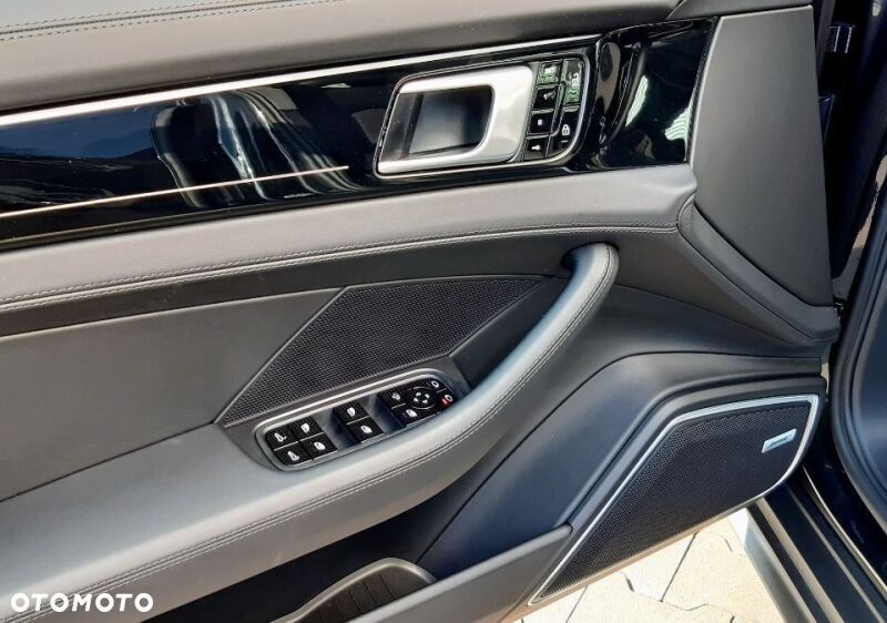 Porsche Panamera 4 10 Years Edition - 10