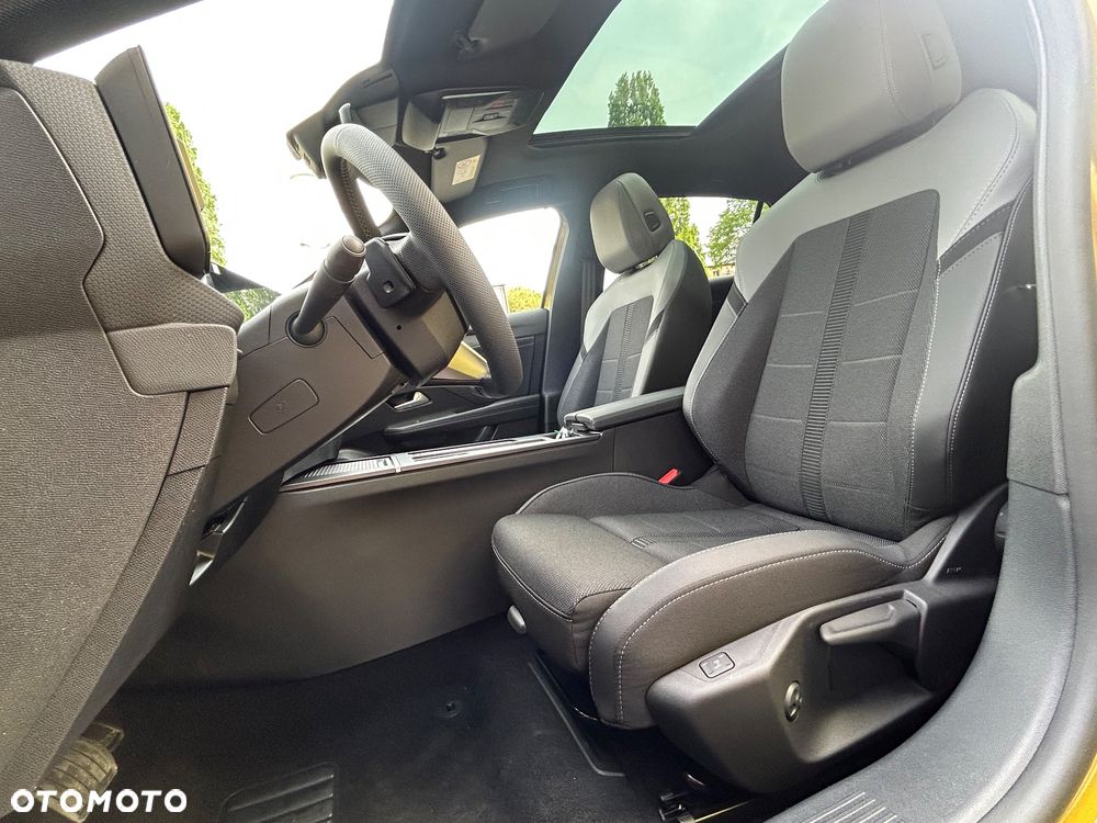 Opel Astra 1.2 T mHEV Ultimate S&S eDTC - 18