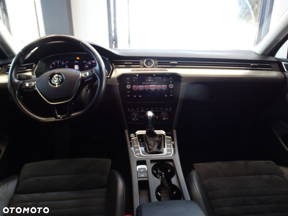 Volkswagen Passat - 17