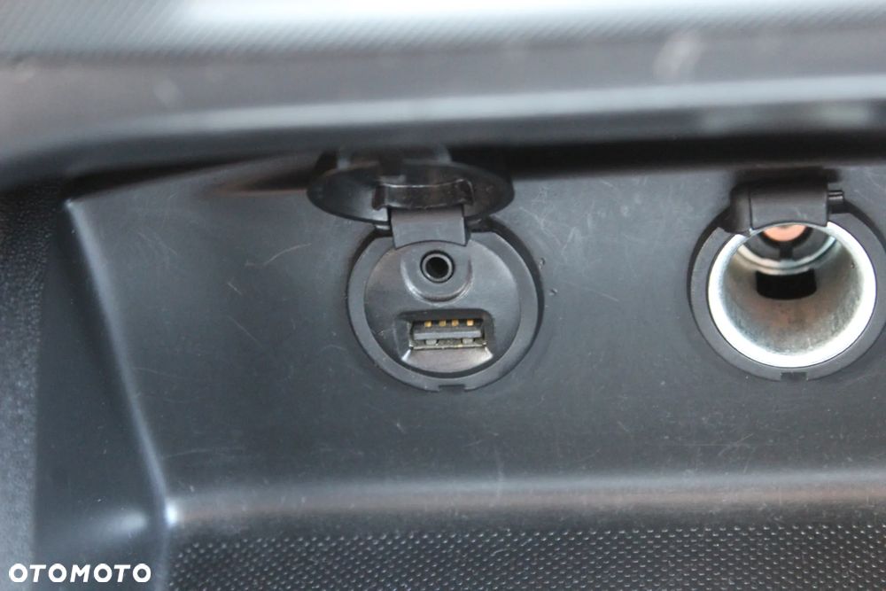Citroën C4 BlueHDi 120 Stop&Start Selection - 40