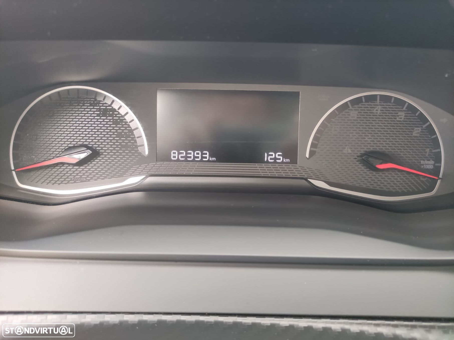 Peugeot 208 1.2 PureTech Active - 18