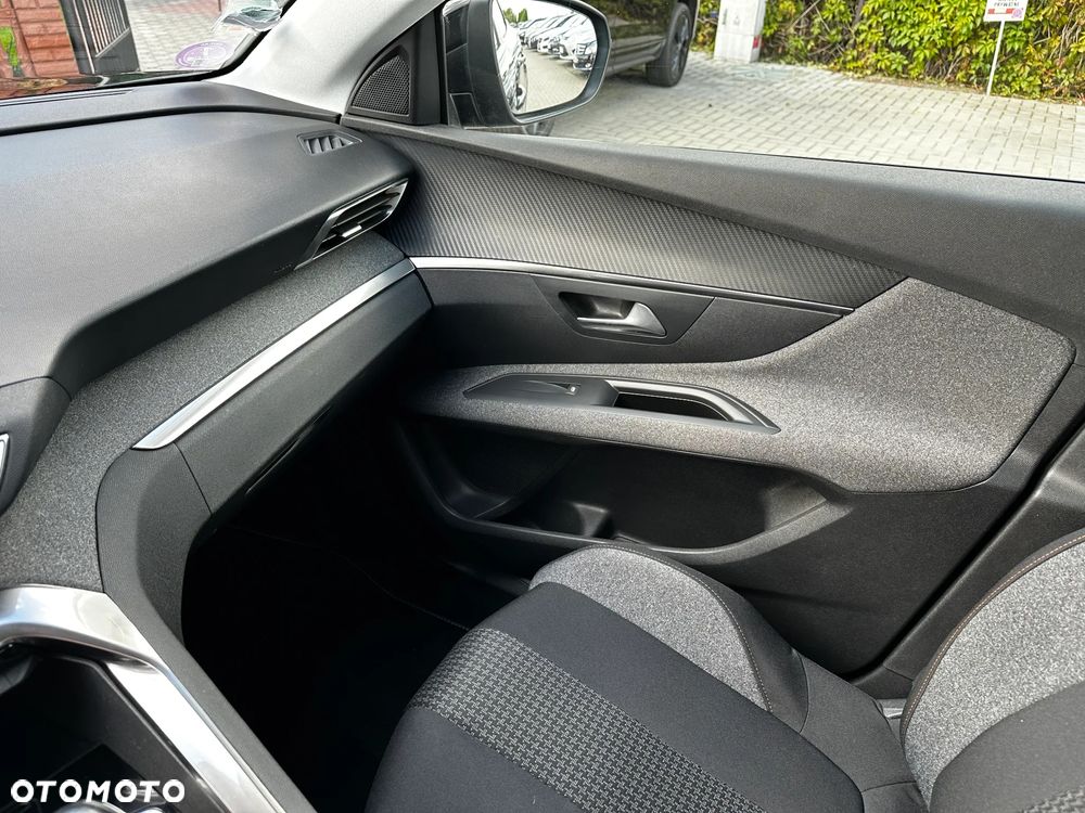 Peugeot 3008 - 17