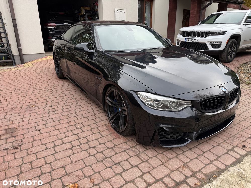 BMW M4 DKG - 6
