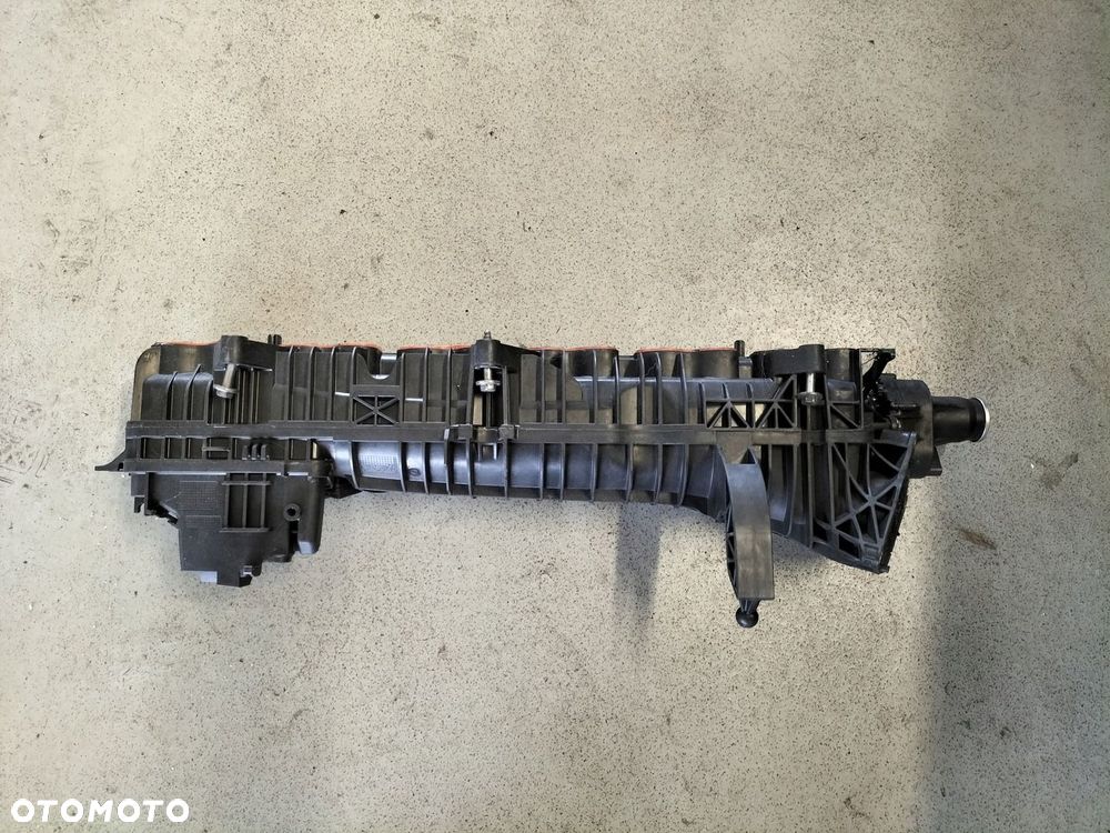 BMW OE 7811909 10 kolektor ssący - 1