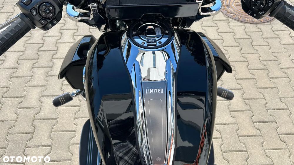 Harley-Davidson Street Glide Trike - 17