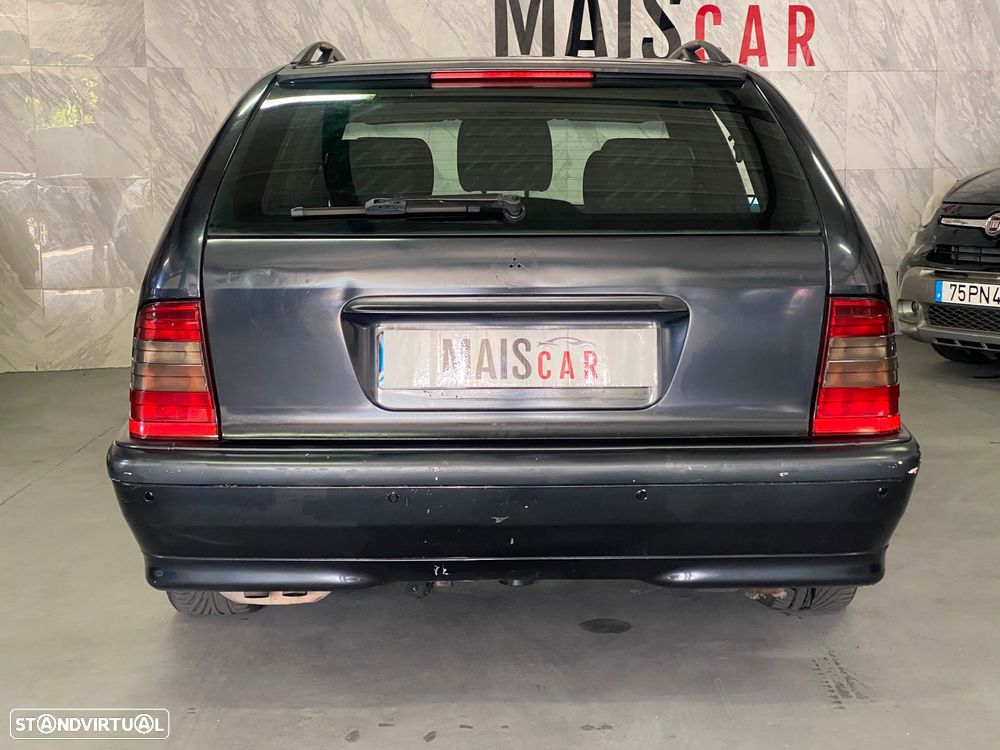 Mercedes-Benz C 220 - 6